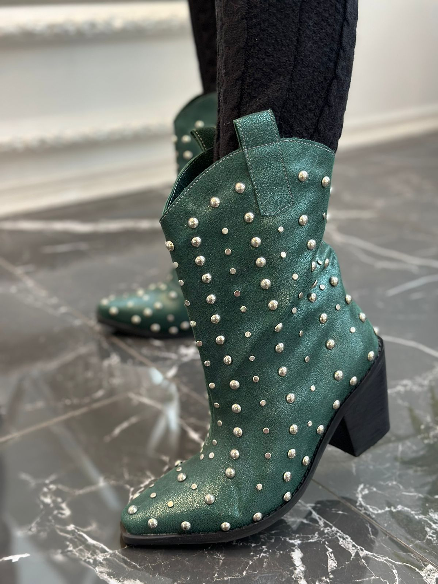 Agustina Cuero Verde 2