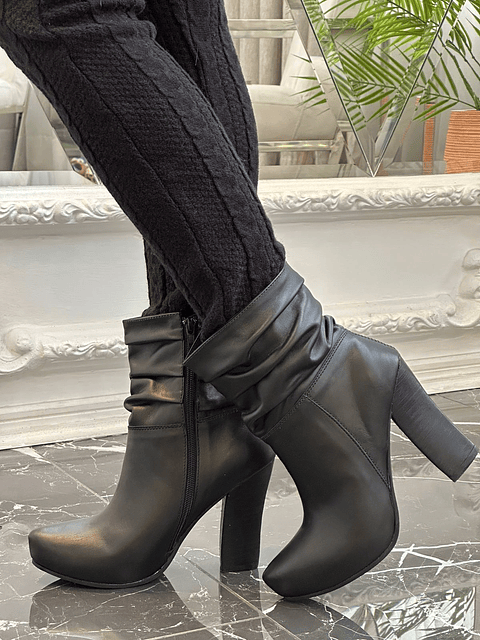 Chicago Cuero Negro- taco negro