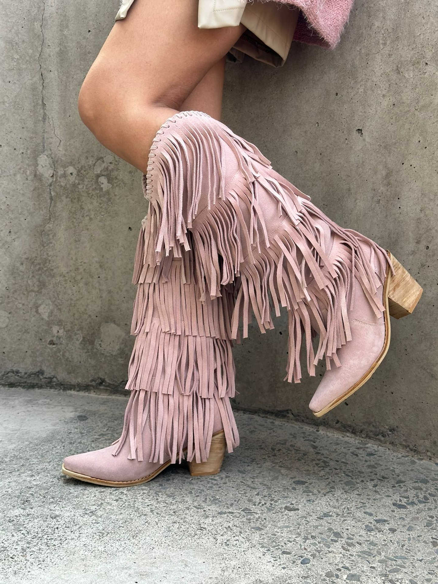 Isabella Reno Rosado 7