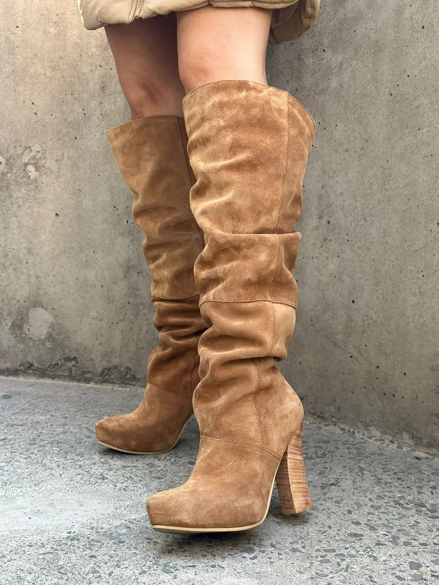 Macarena reno camel 1