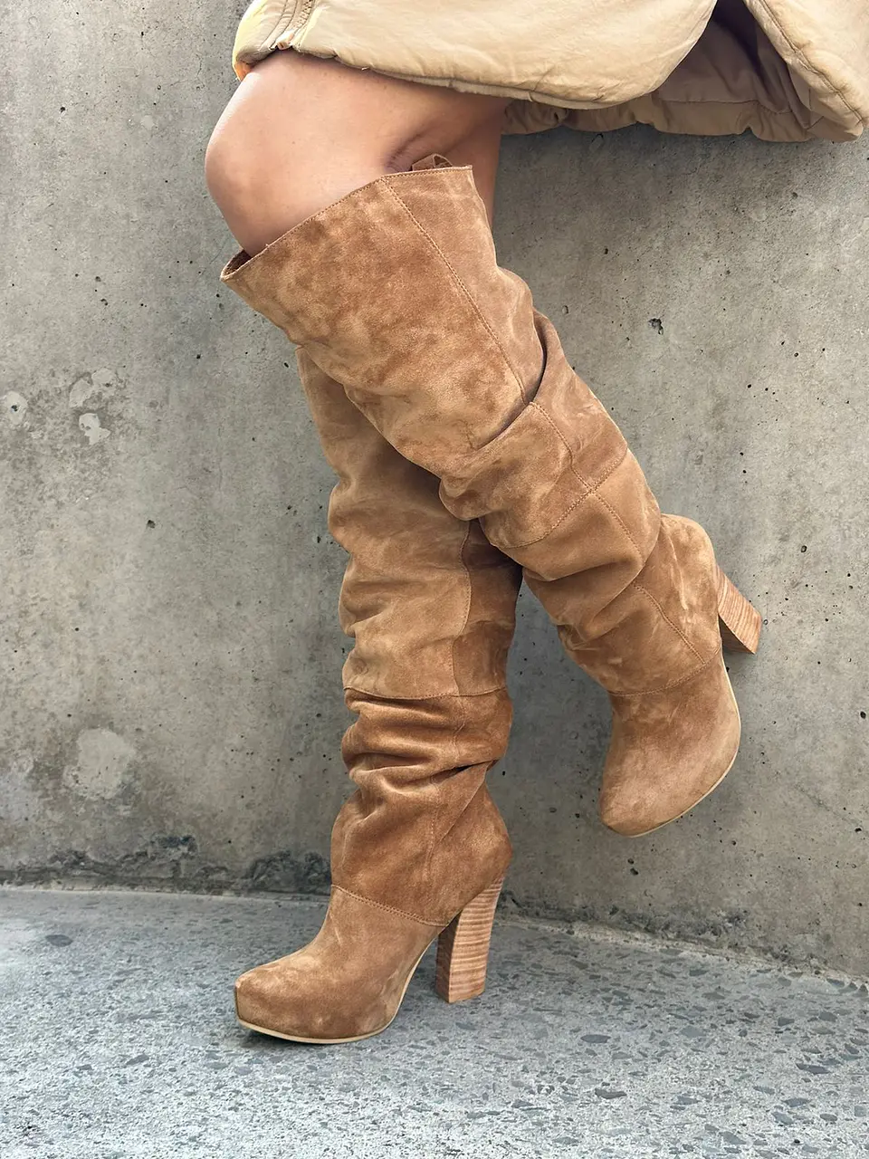 Macarena reno camel 3