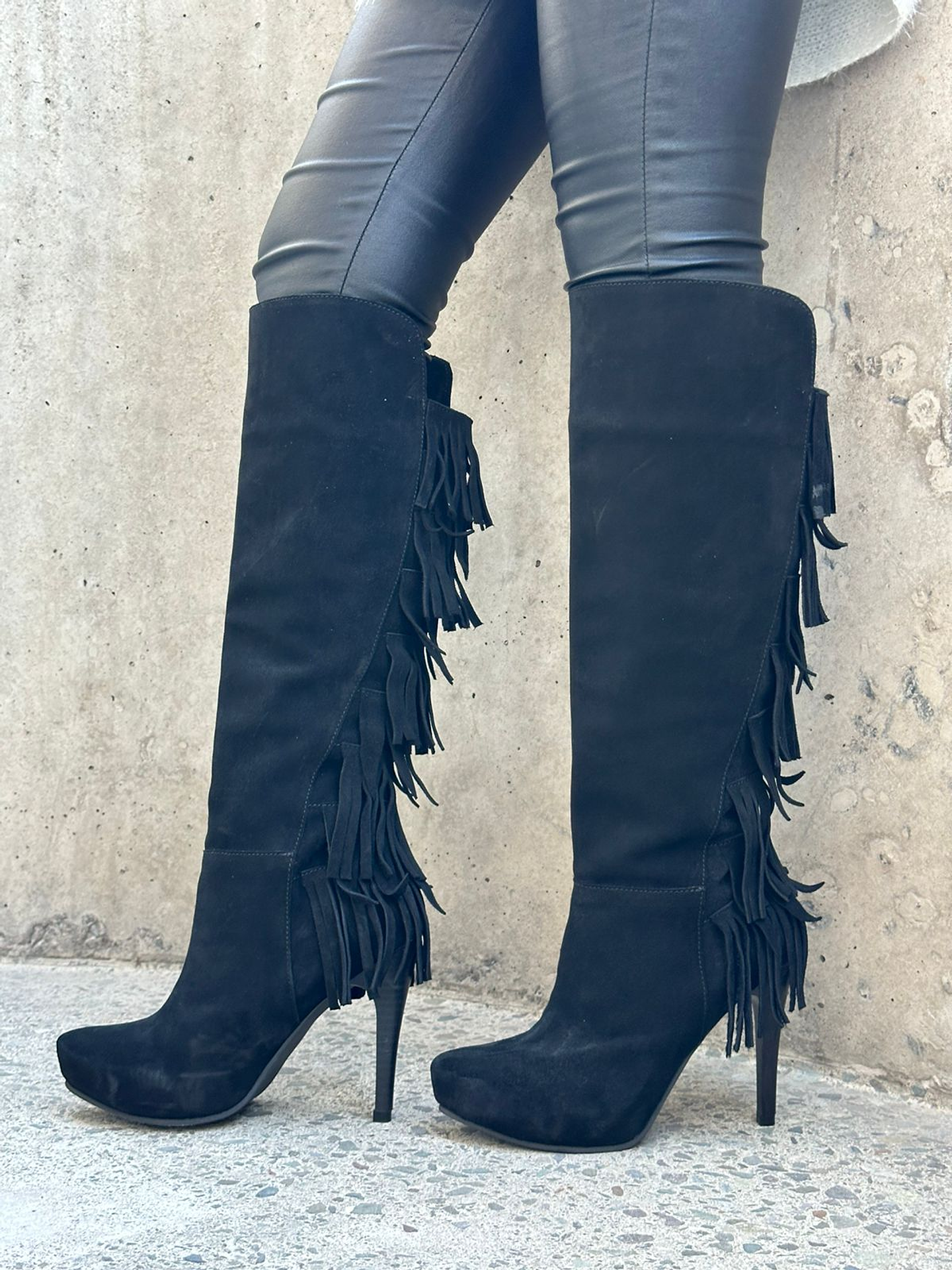 Michelle Reno Negro plataforma 5