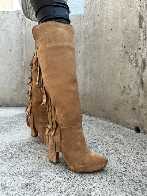 Michelle Reno camel plataforma