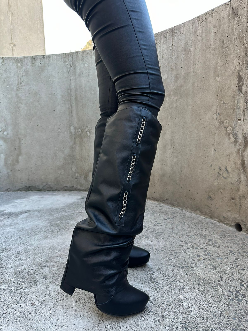 Pascuala Cuero Negro 4