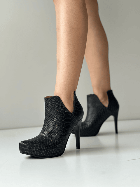 Barcelona lagarto negro