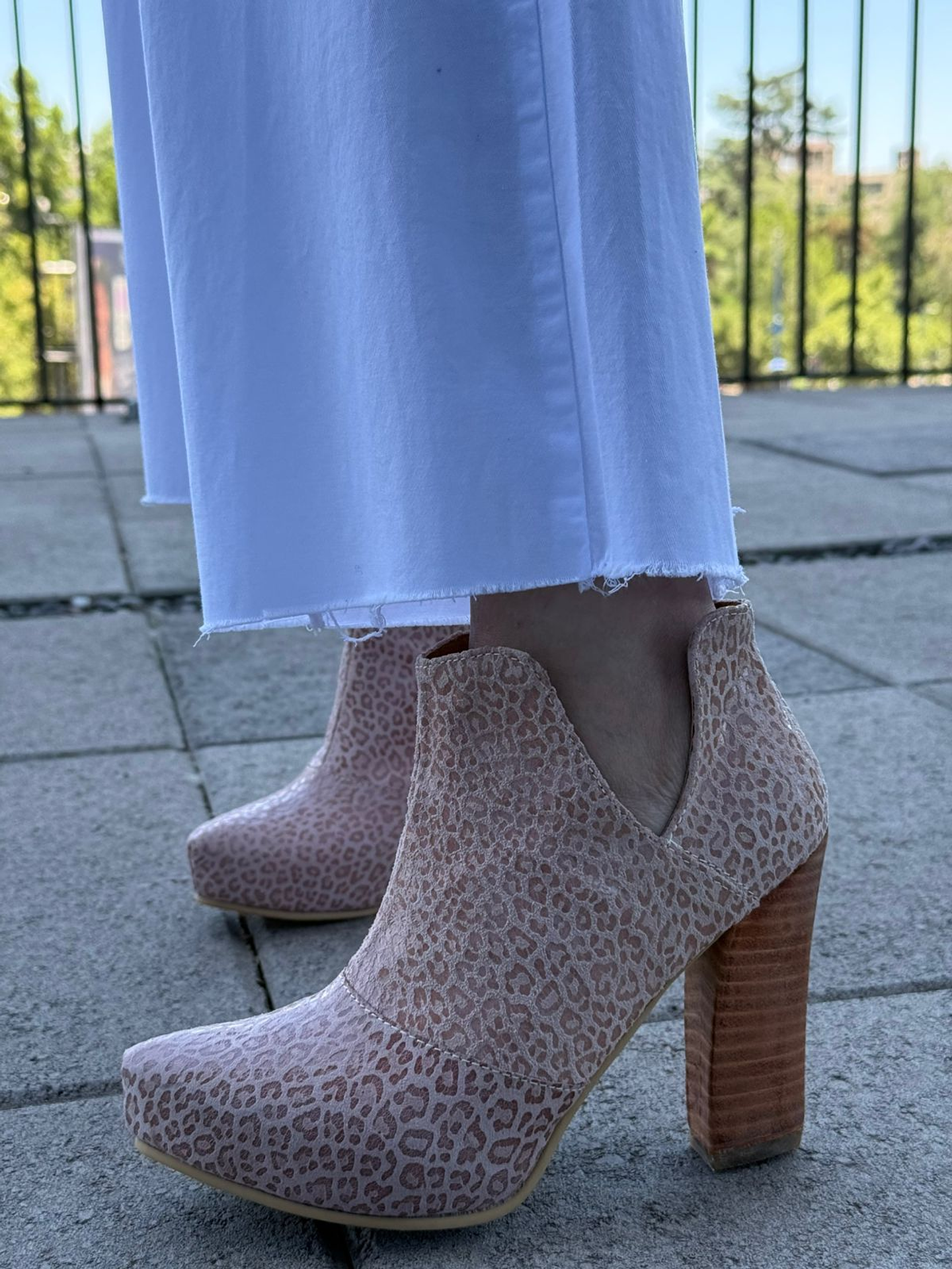 Barcelona chita rosado 1