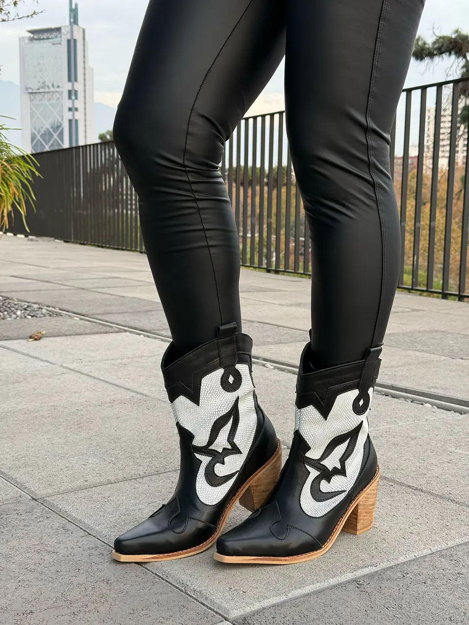 Victoria negro/blanco 2