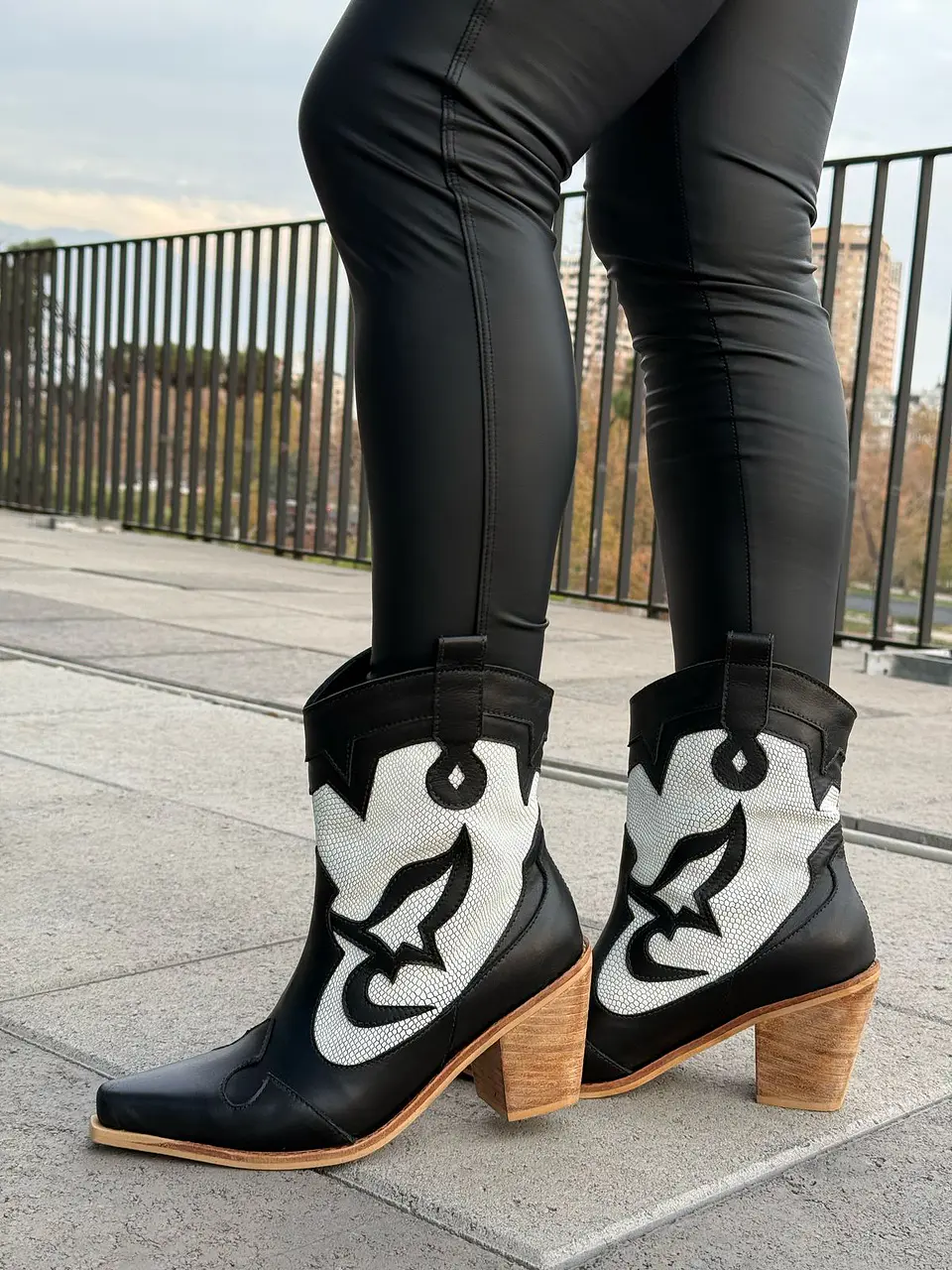 Victoria negro/blanco 3