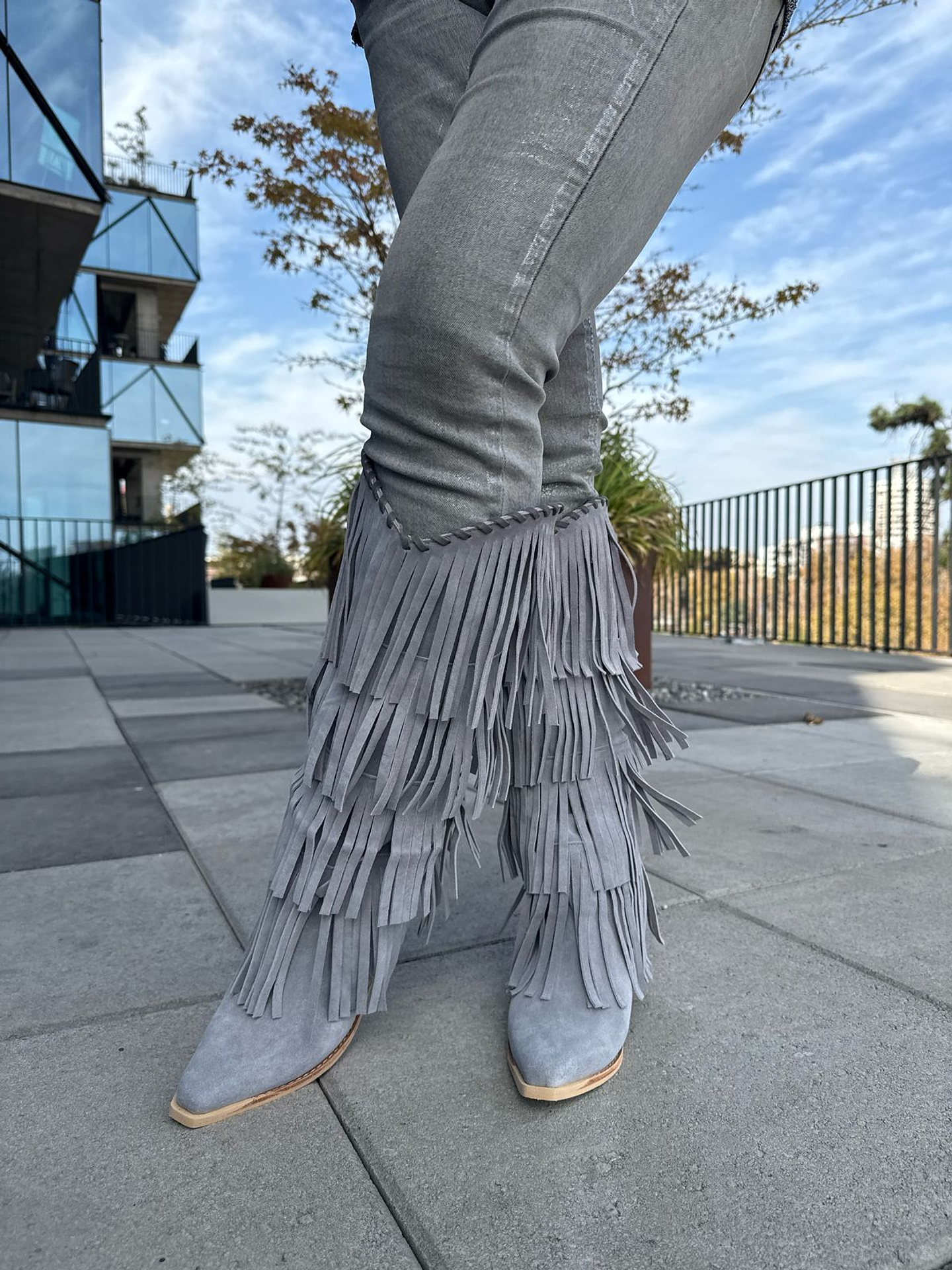 Isabella reno gris 2