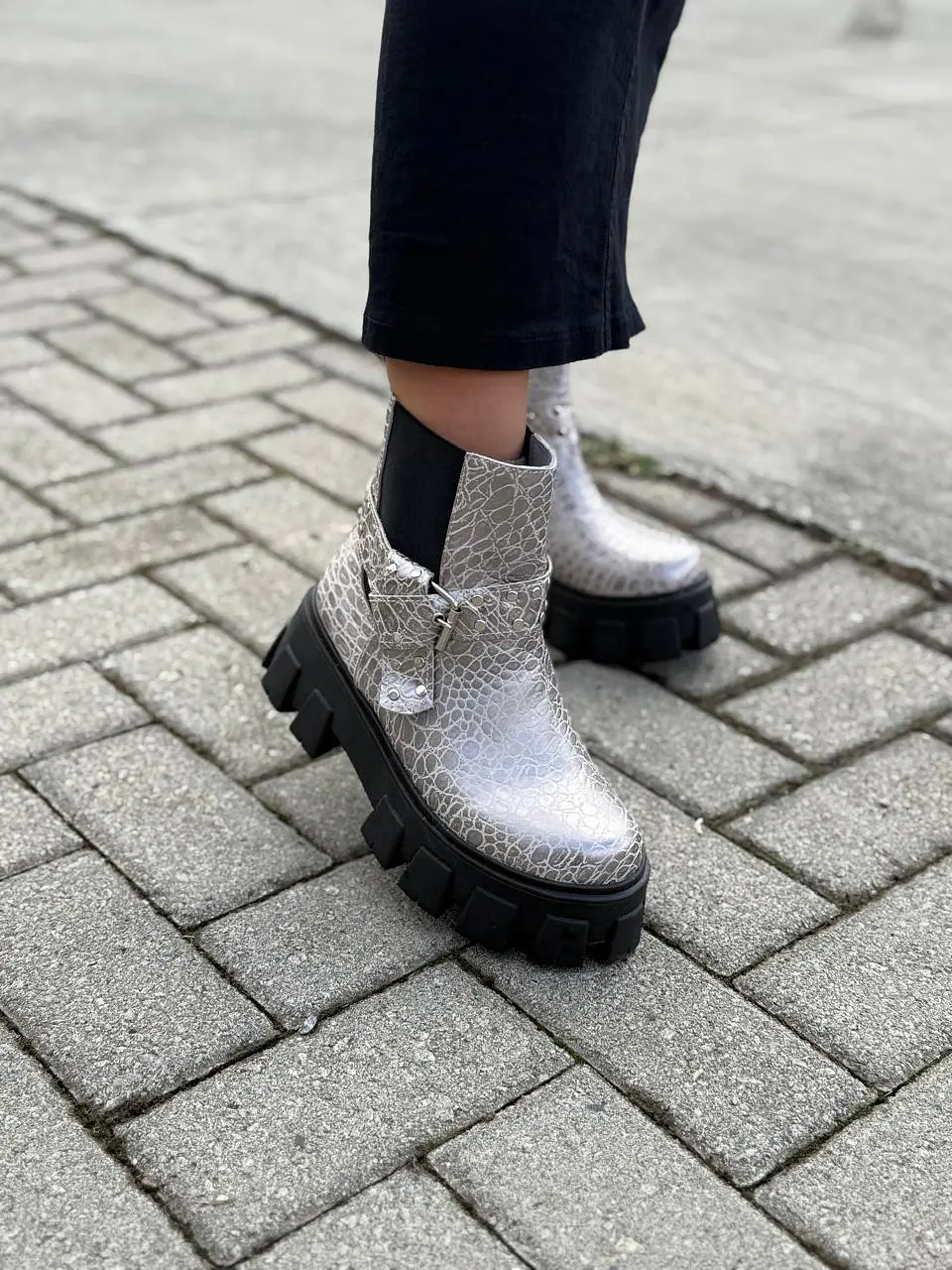Botin Amanda piedra plata 5