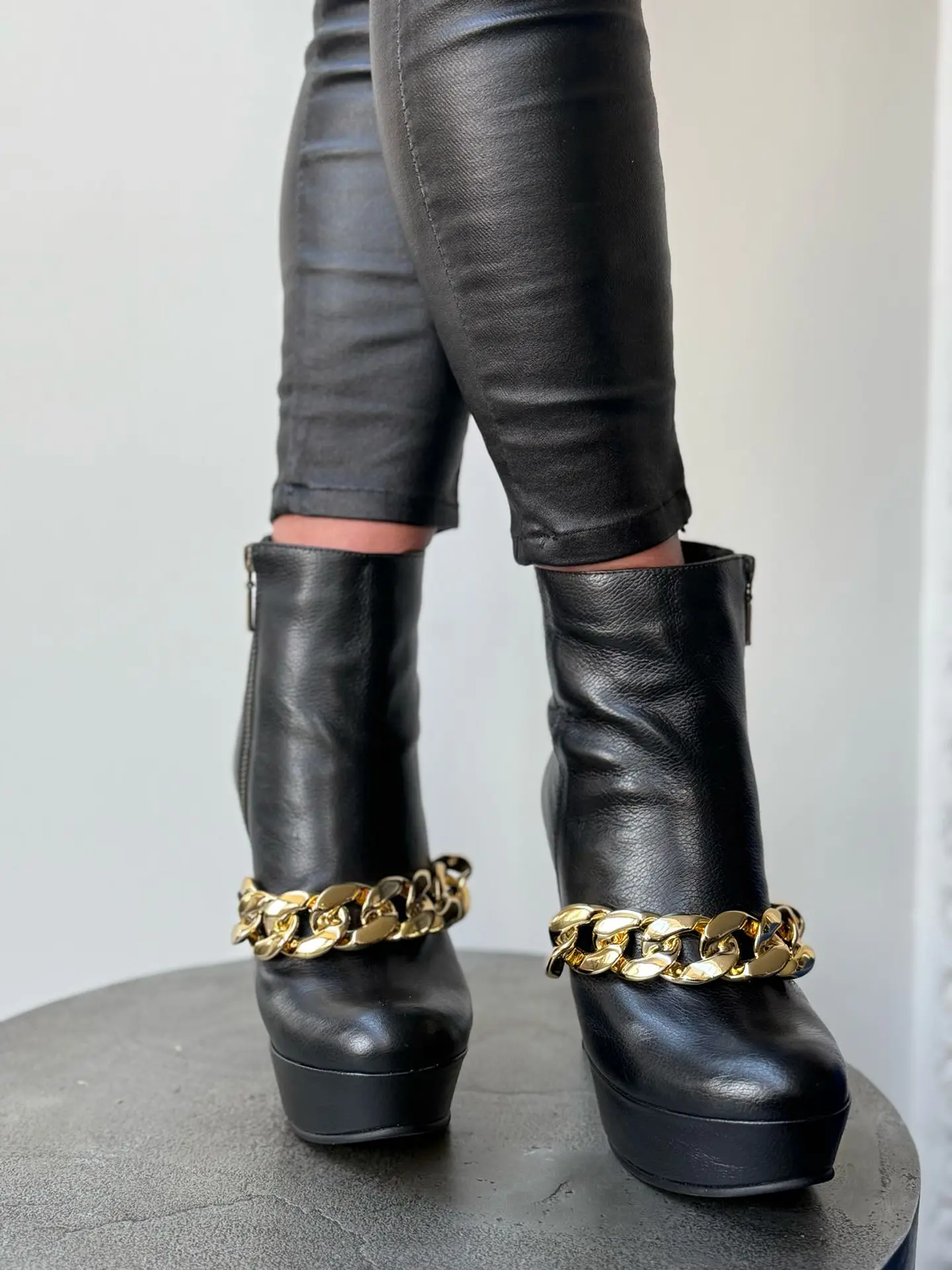 Botin Paris 5