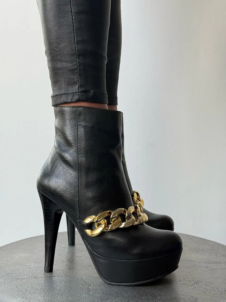 Botin Paris 7