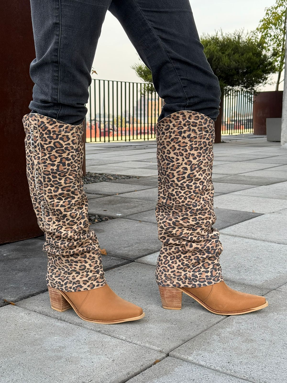 Pascuala camel/print 2