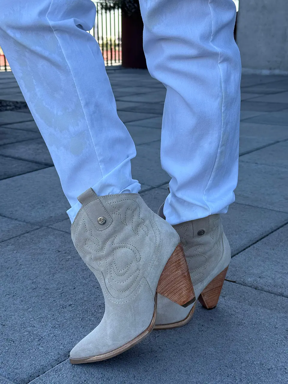 Botas Trilacat beige 6