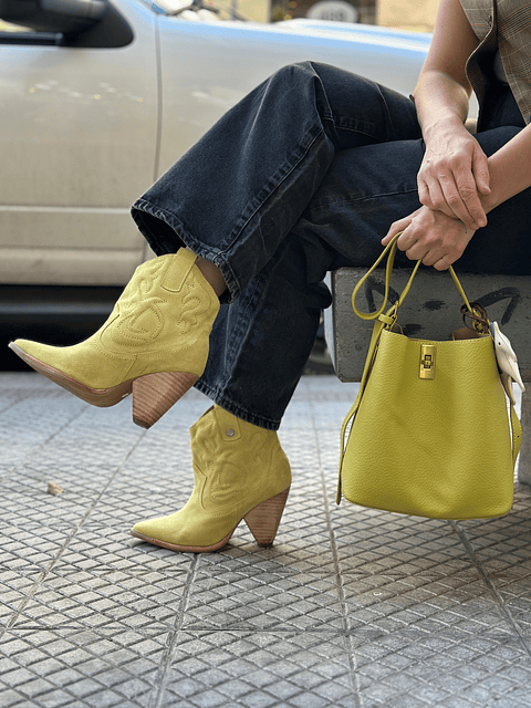 Botas Trilacat amarillas