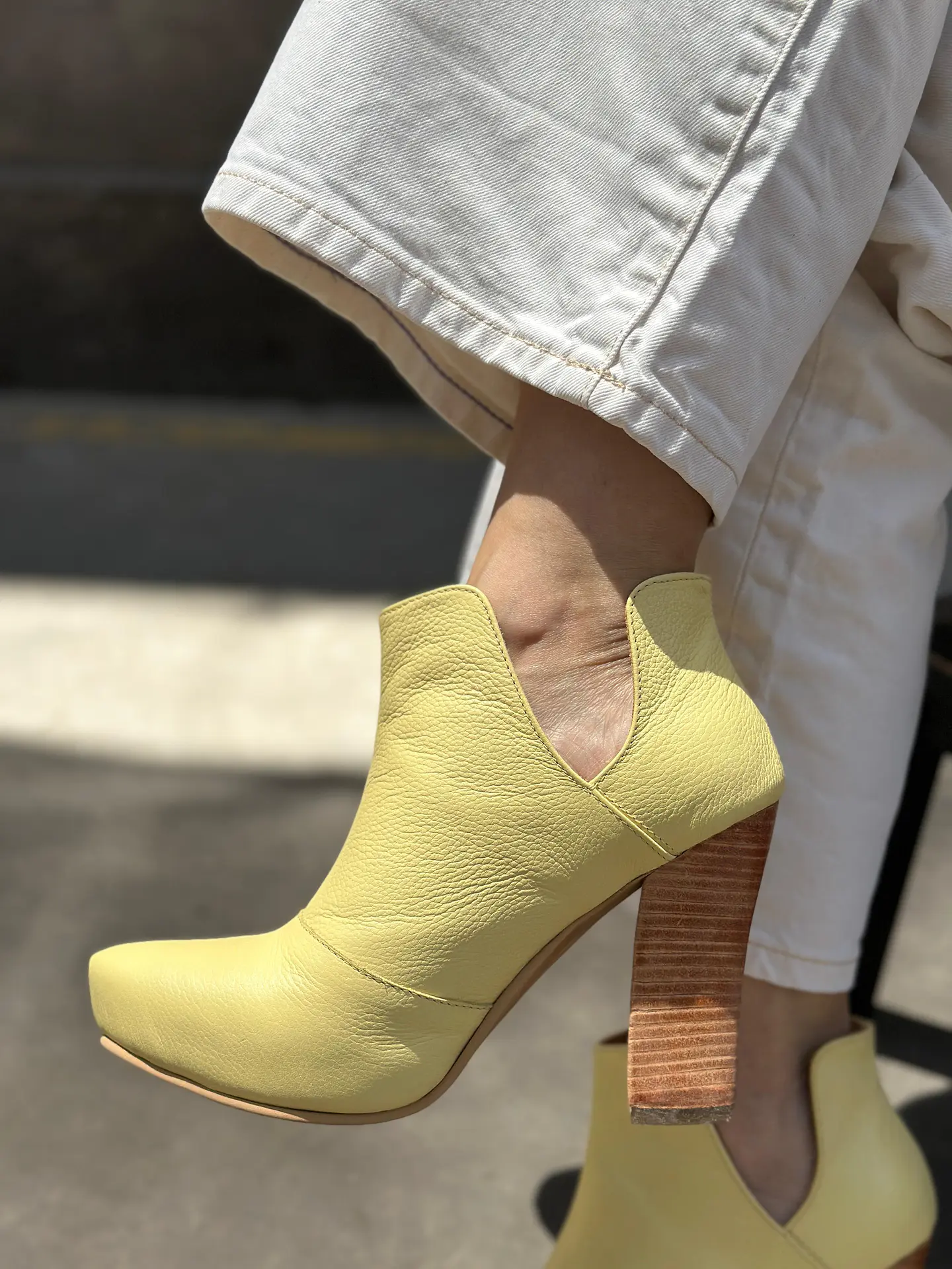 Barcelona Amarillo 4