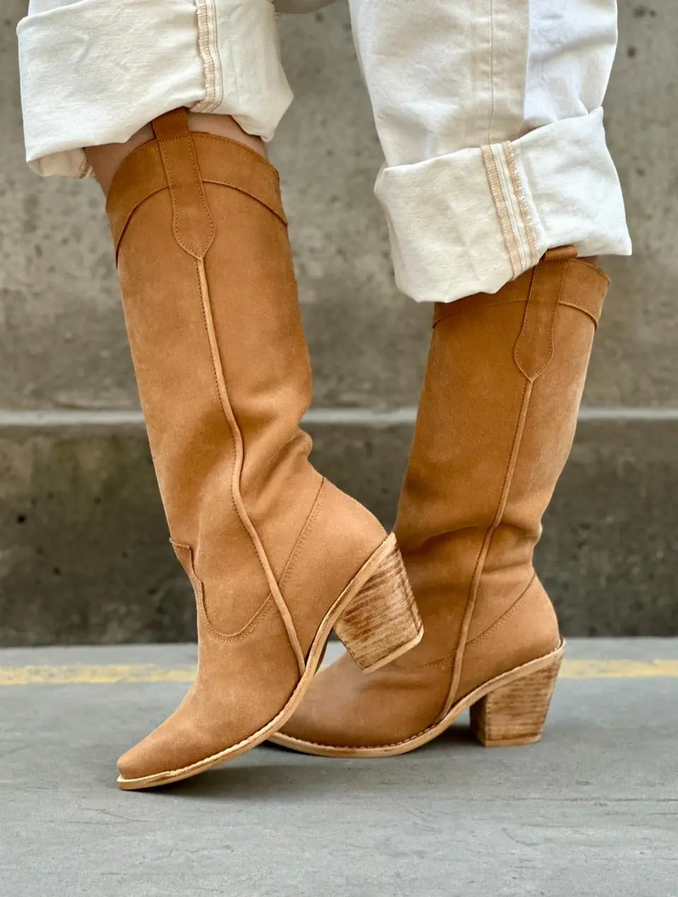 Arizona  Cuero Camel. 3