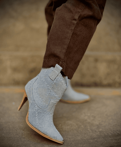 Trilacat Denim taco aguja