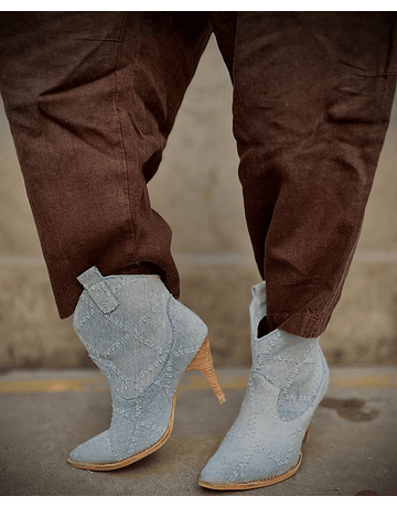 Trilacat Denim taco aguja