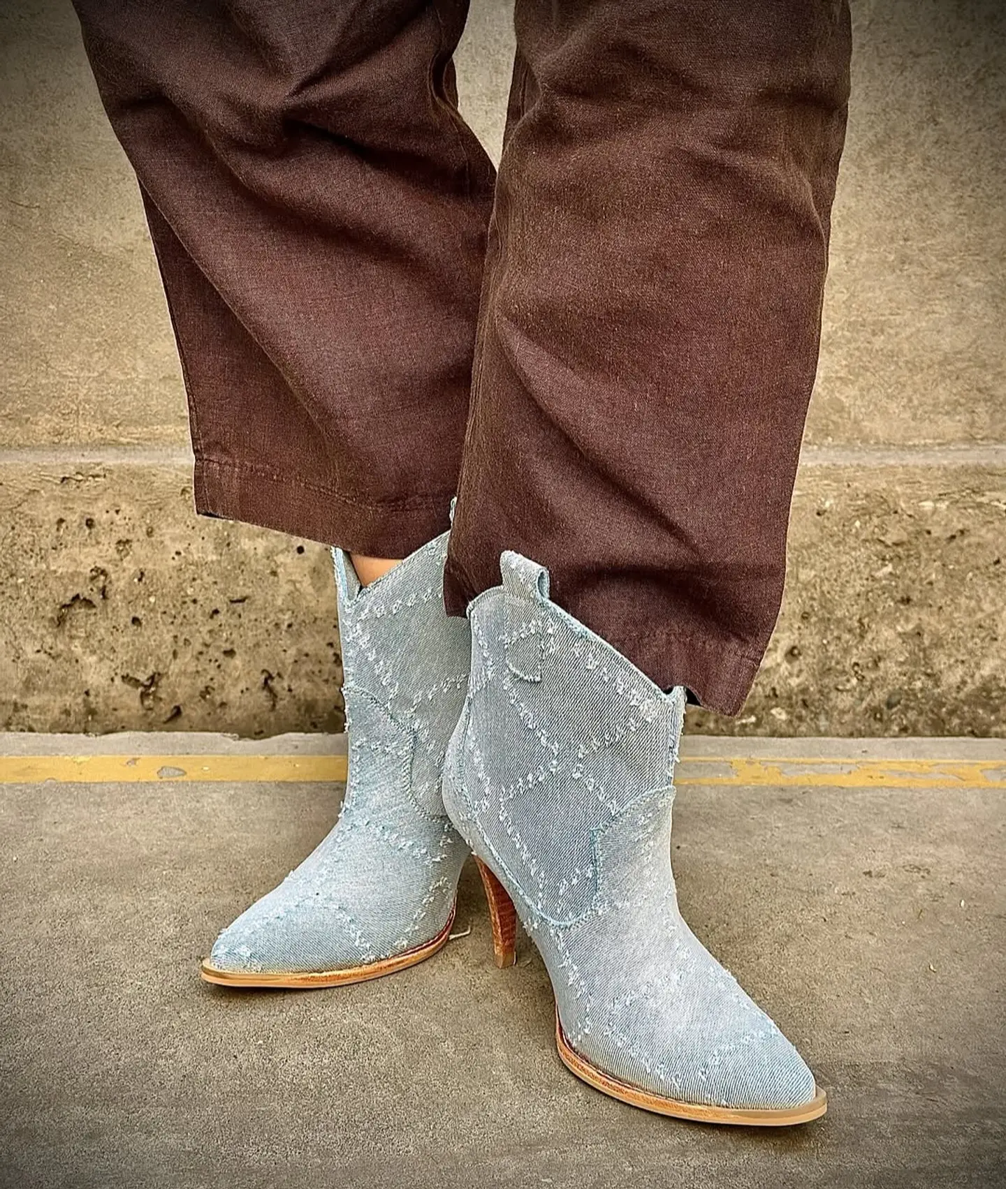 Trilacat Denim taco aguja 4
