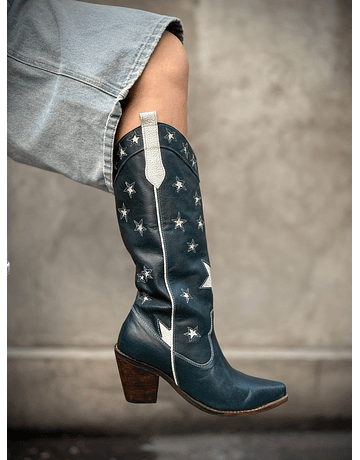 Lolla Azul Petróleo Taco Cafe