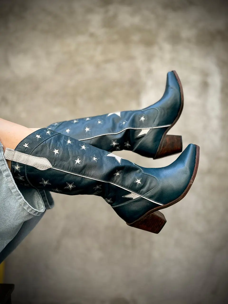 Lolla Azul Petróleo Taco Cafe 3