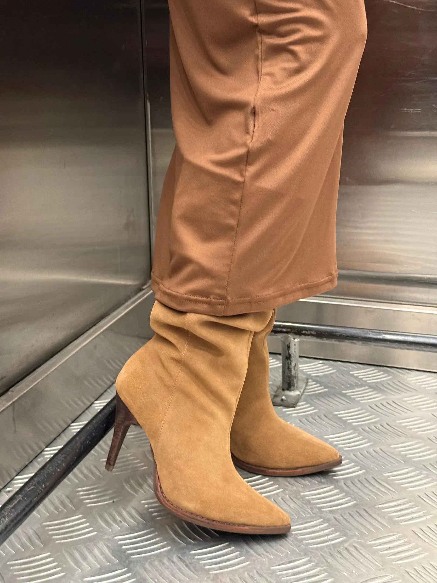 Zu Reno Camel 4