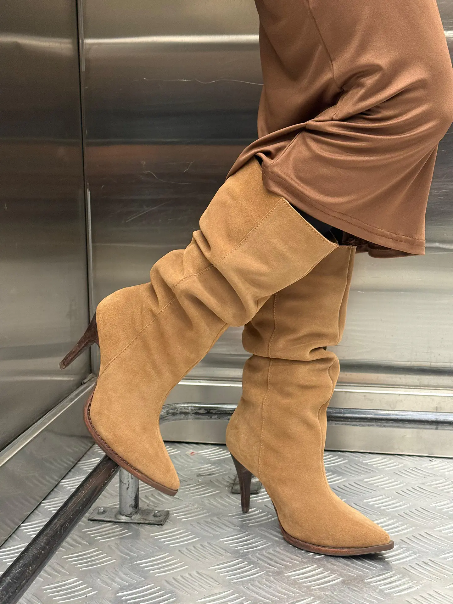 Zu Reno Camel 6