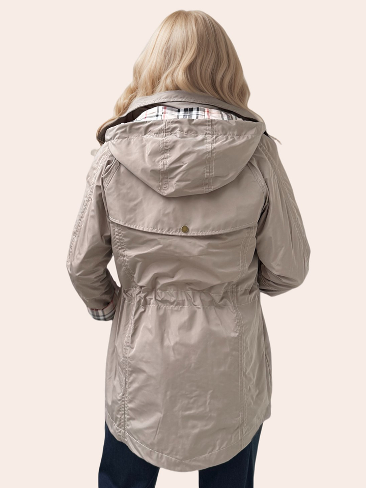 Cola de Pato Beige Clásica 2