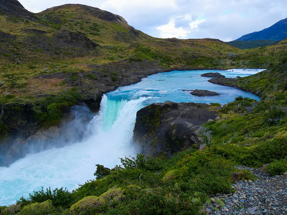 Salto Grande, Torres del Paine