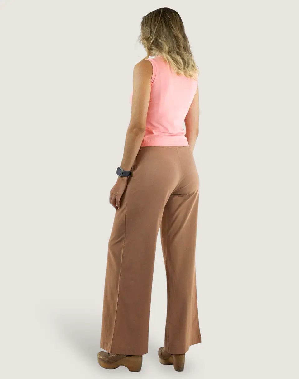 Pantalón Viscosa Bota Ancha Cafe 2