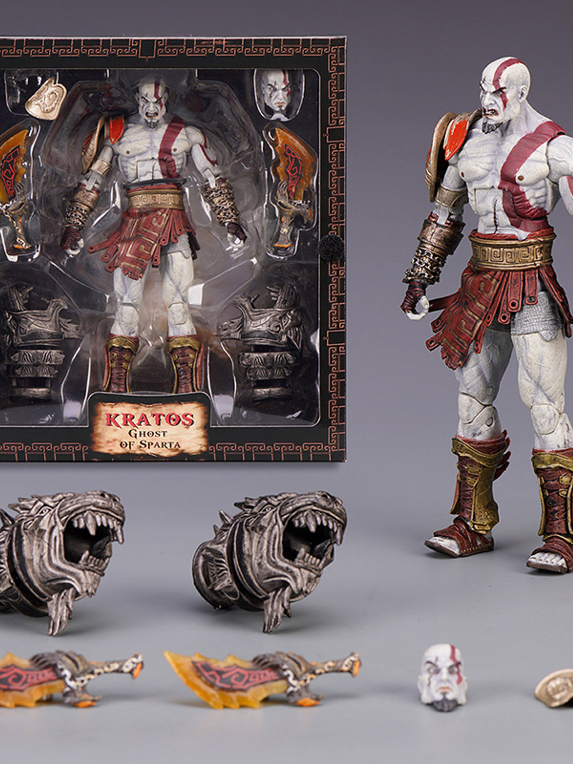 Figura de acción articula de Kratos del video juego GOW III 4