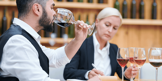 3 pasos para catar vino como un experto