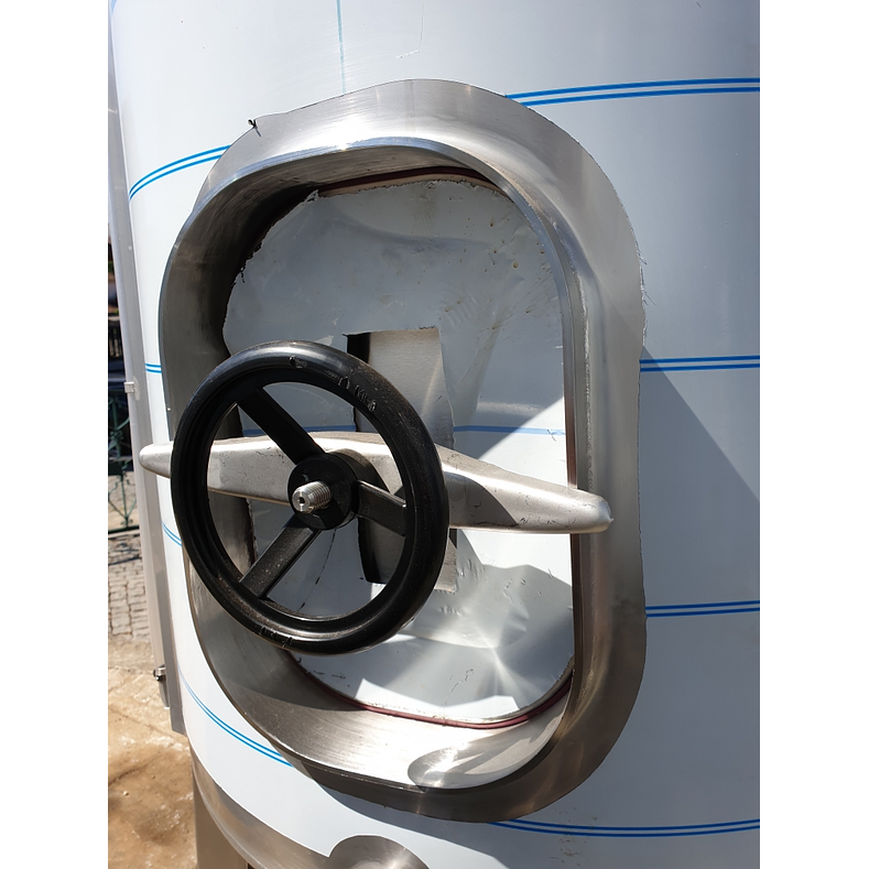 Cuba Inox 550 Litros Porta Lateral 4