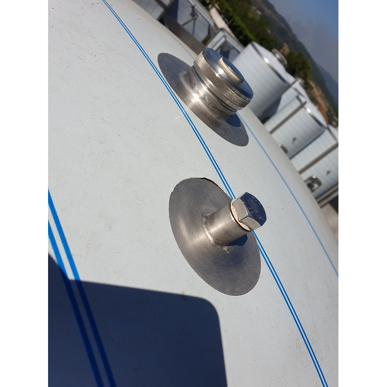 Cuba Inox 550 Litros Porta Lateral 2