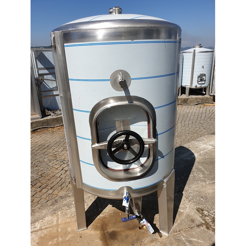 Cuba Inox 265 Litros Porta Lateral 1