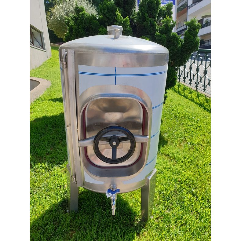 Cuba Inox 100 Litros Porta Lateral 1