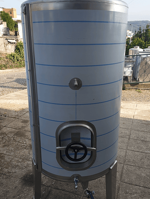 Cuba Inox 675 Litros Porta Lateral