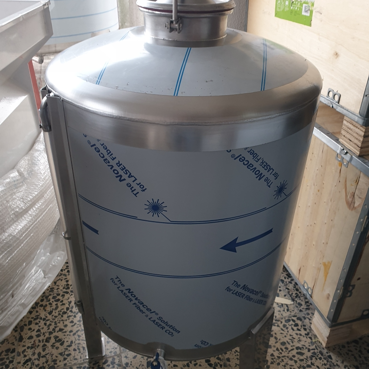 Cuba Inox 150 Litros Porta Cima 1