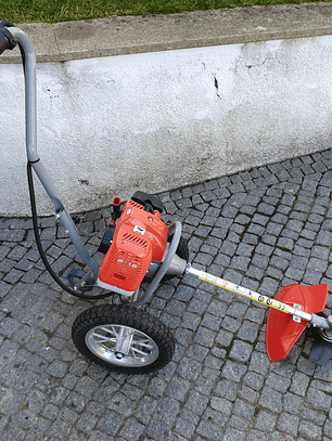 Roçadora com Rodas  52cc Bricofer 