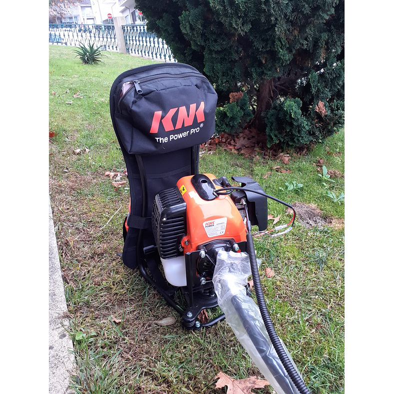Roçadora Knk 43cc Flexível Costas Altas 4