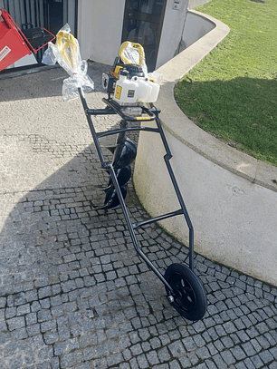 Brocadora Com Carrinho 68cc Garland