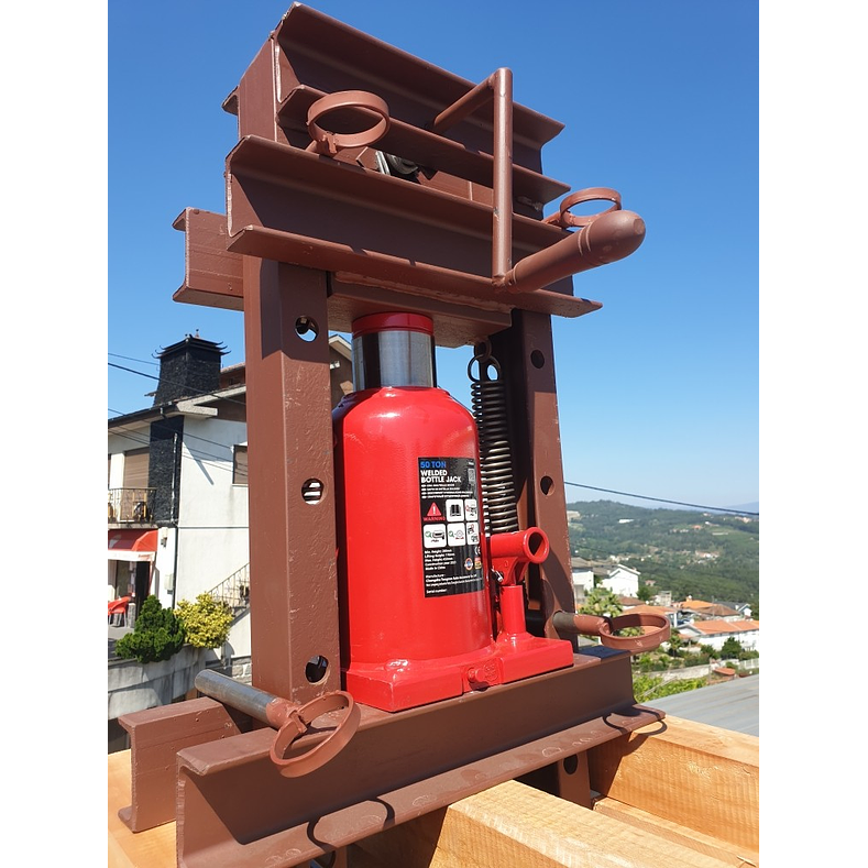 Prensa Hidraulica P/Vinho 50T C/Elevador 6