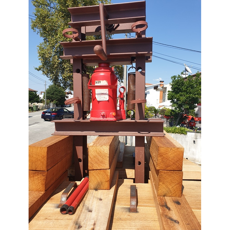 Prensa Hidráulica 32T 100x110 com guincho 4