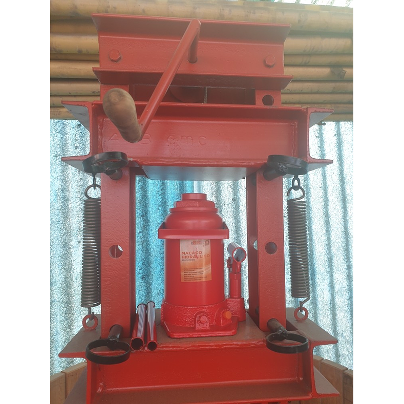 Prensa Hidráulica 30T 90x100 c/guincho 4