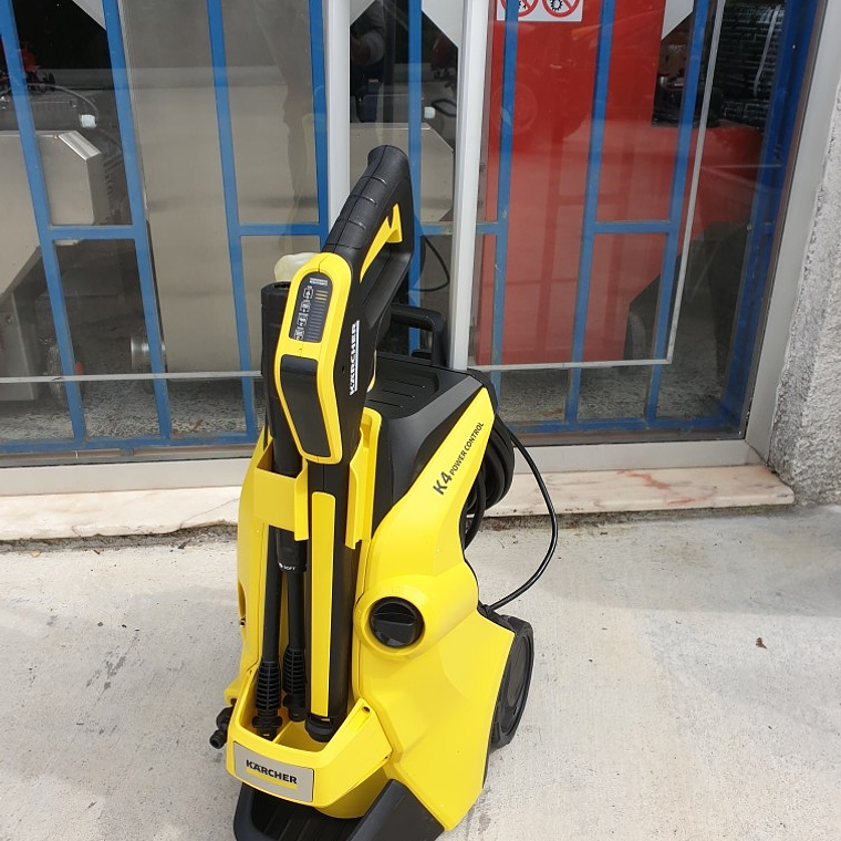 Lavadora KARCHER K4 Power Control 130Bar 7