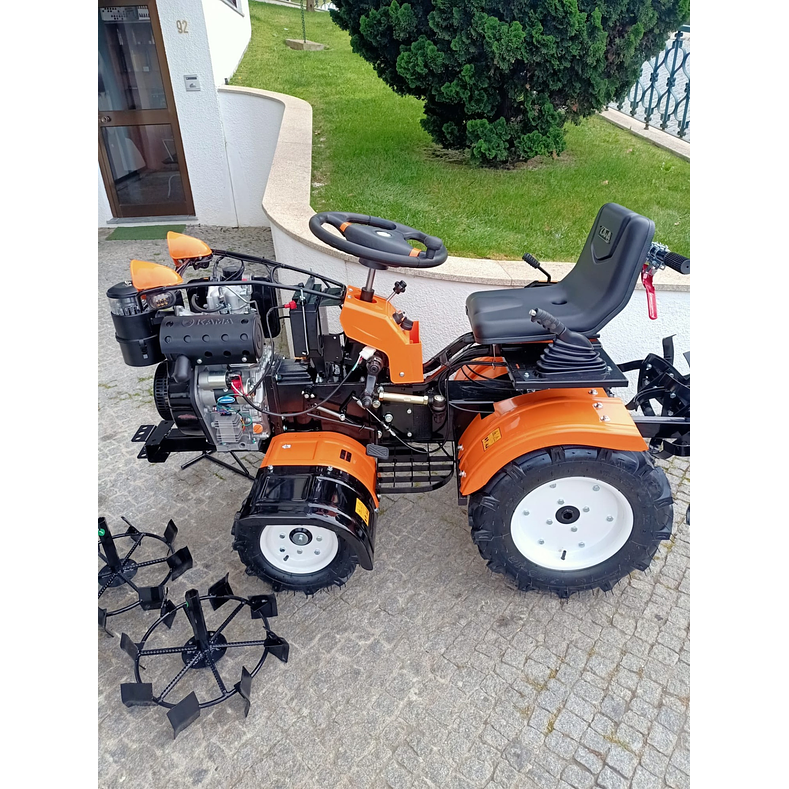 Mini Trator DIESEL  11HP Arranque Eletrico 2