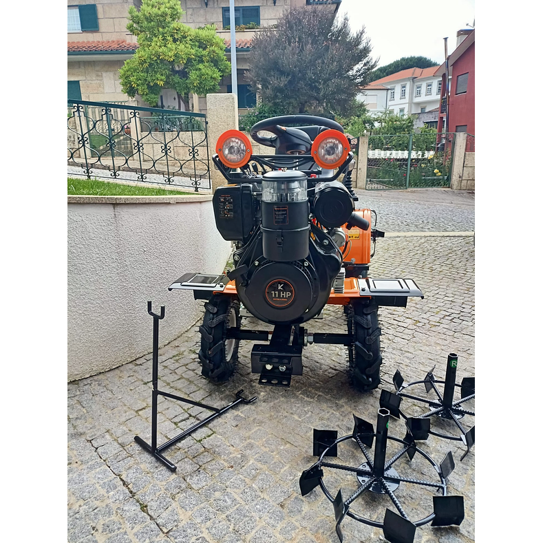 Mini Trator DIESEL  11HP Arranque Eletrico 4
