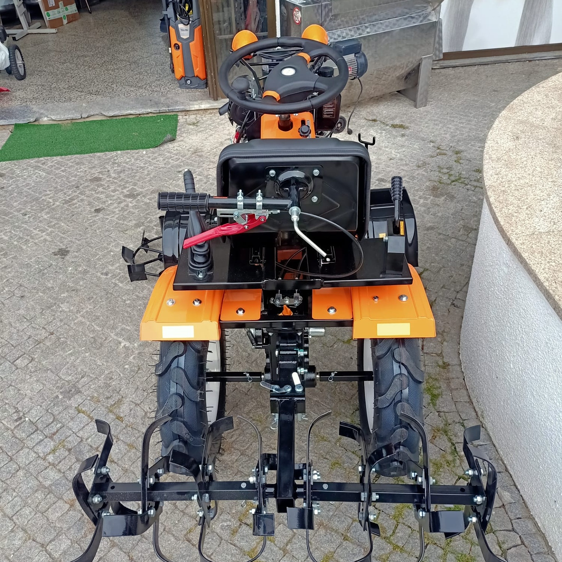 Mini Trator DIESEL  11HP Arranque Eletrico 5