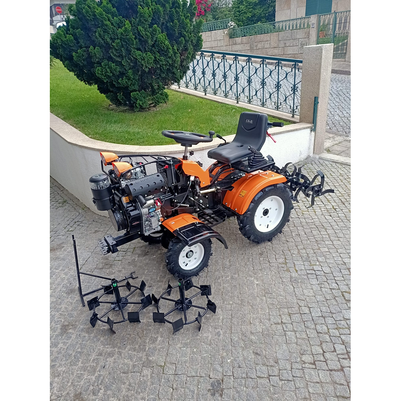 Mini Trator DIESEL  11HP Arranque Eletrico 1